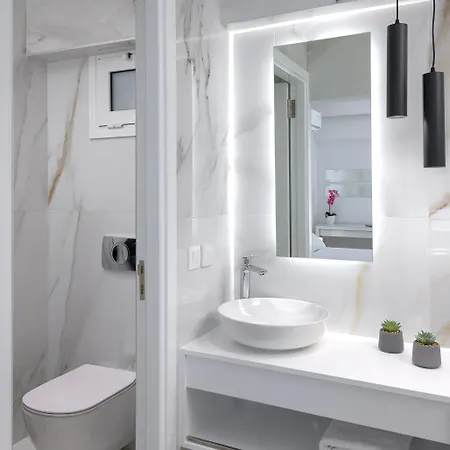 Harmony Elegant Apartment
